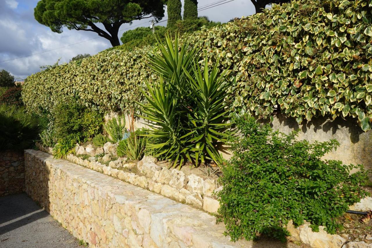 Villa Les Cades Sainte-Maxime Exterior photo